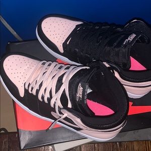 Air Jordan 1 Black/Crimson